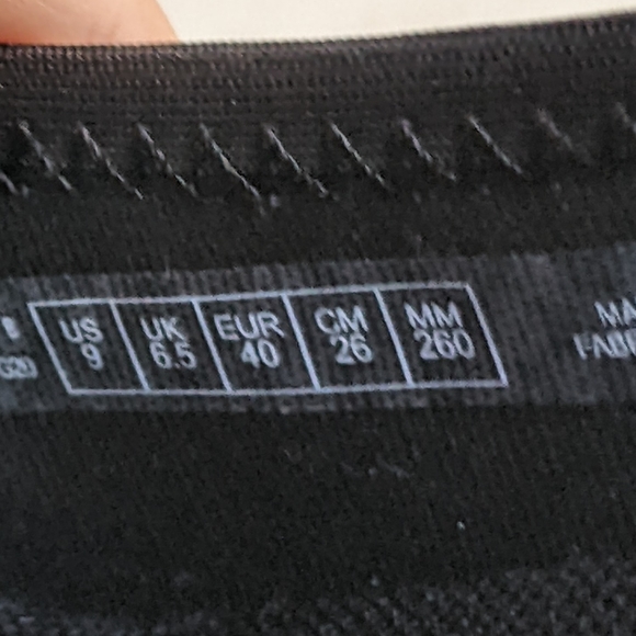 Aravon PC Mary Jane Black Knit Shoe Size 9 - Picture 8 of 9